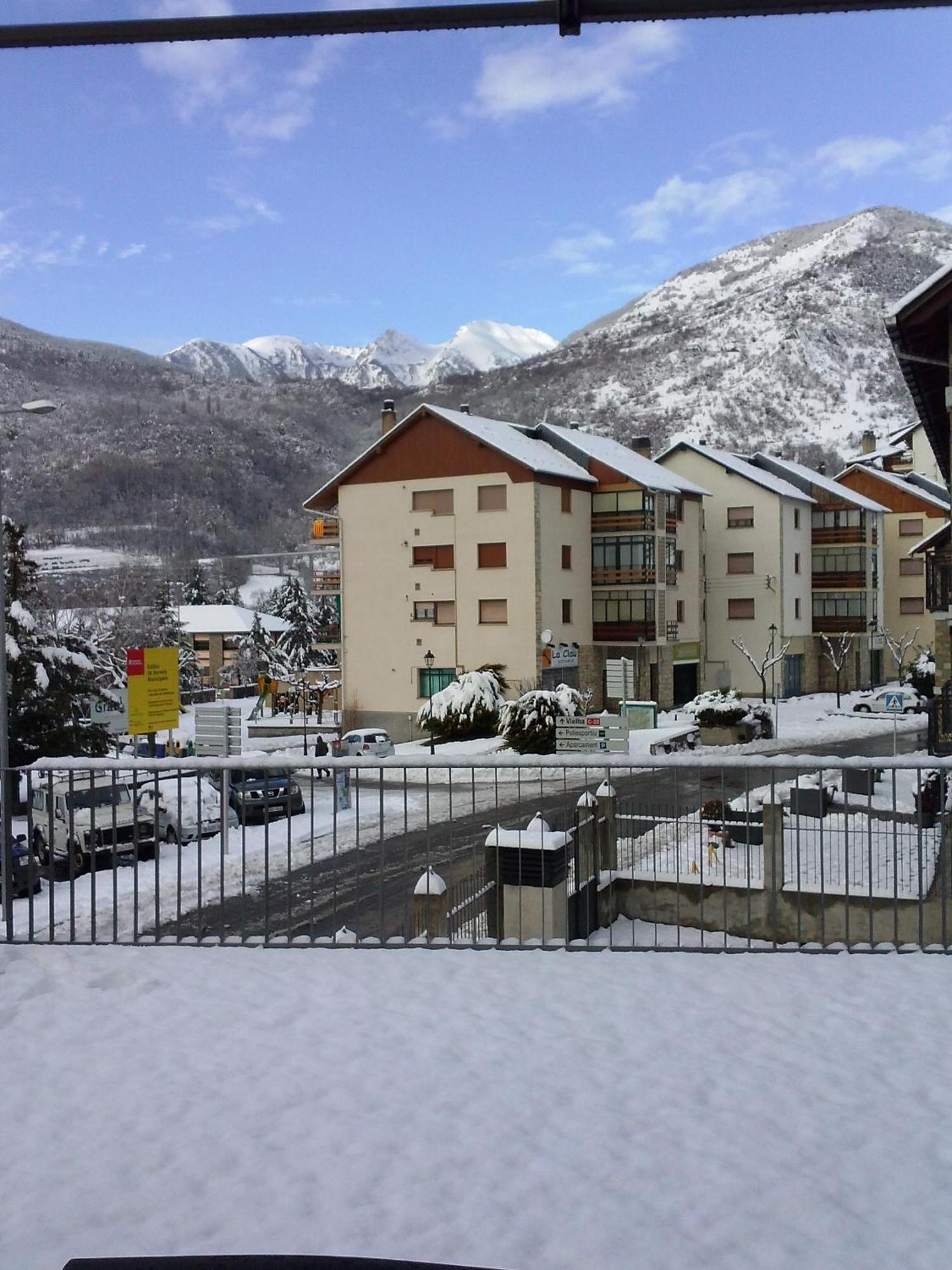 Apartaments Pirinenc Esterri d'Àneu Exterior foto